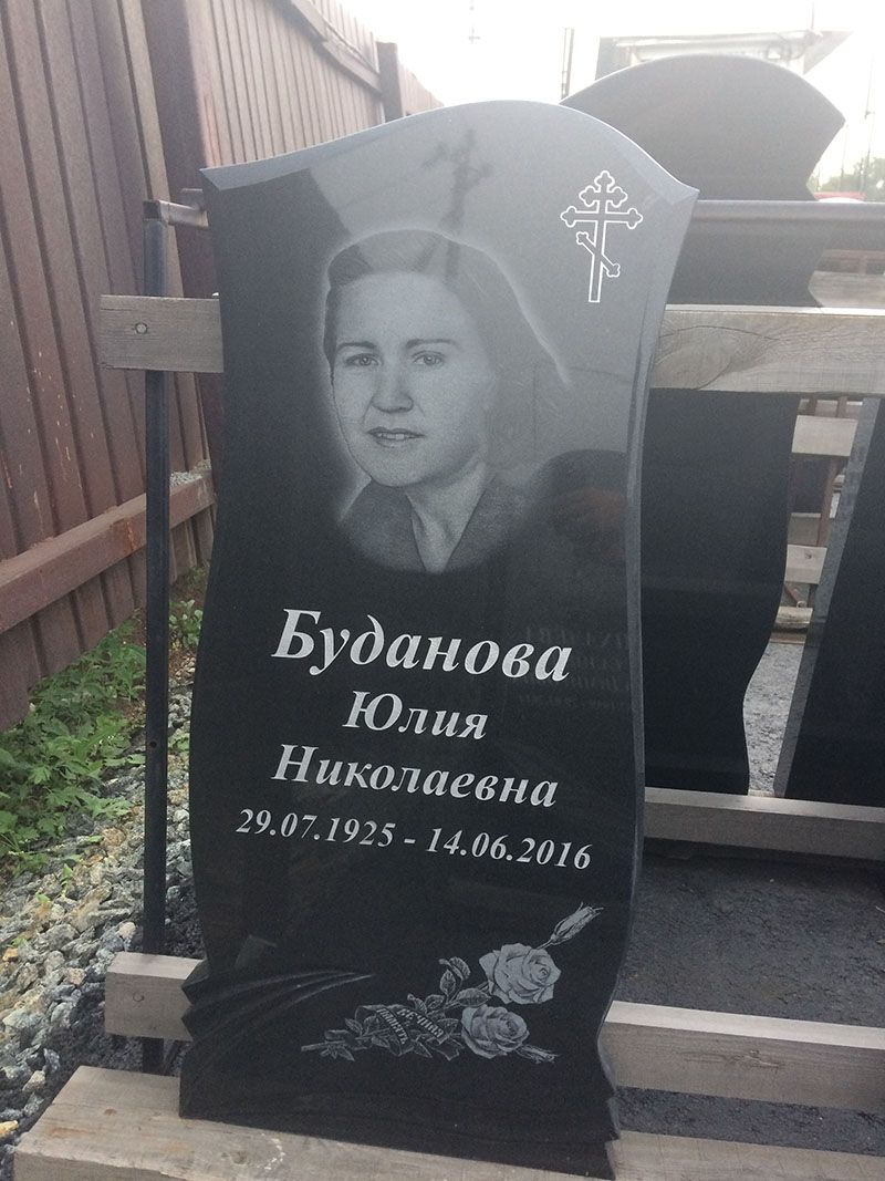 Памятник №021 из черного гранита — фото 5